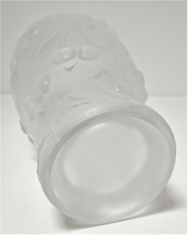 Vase verre pressé moulé mat Josef Inwald décor cerises