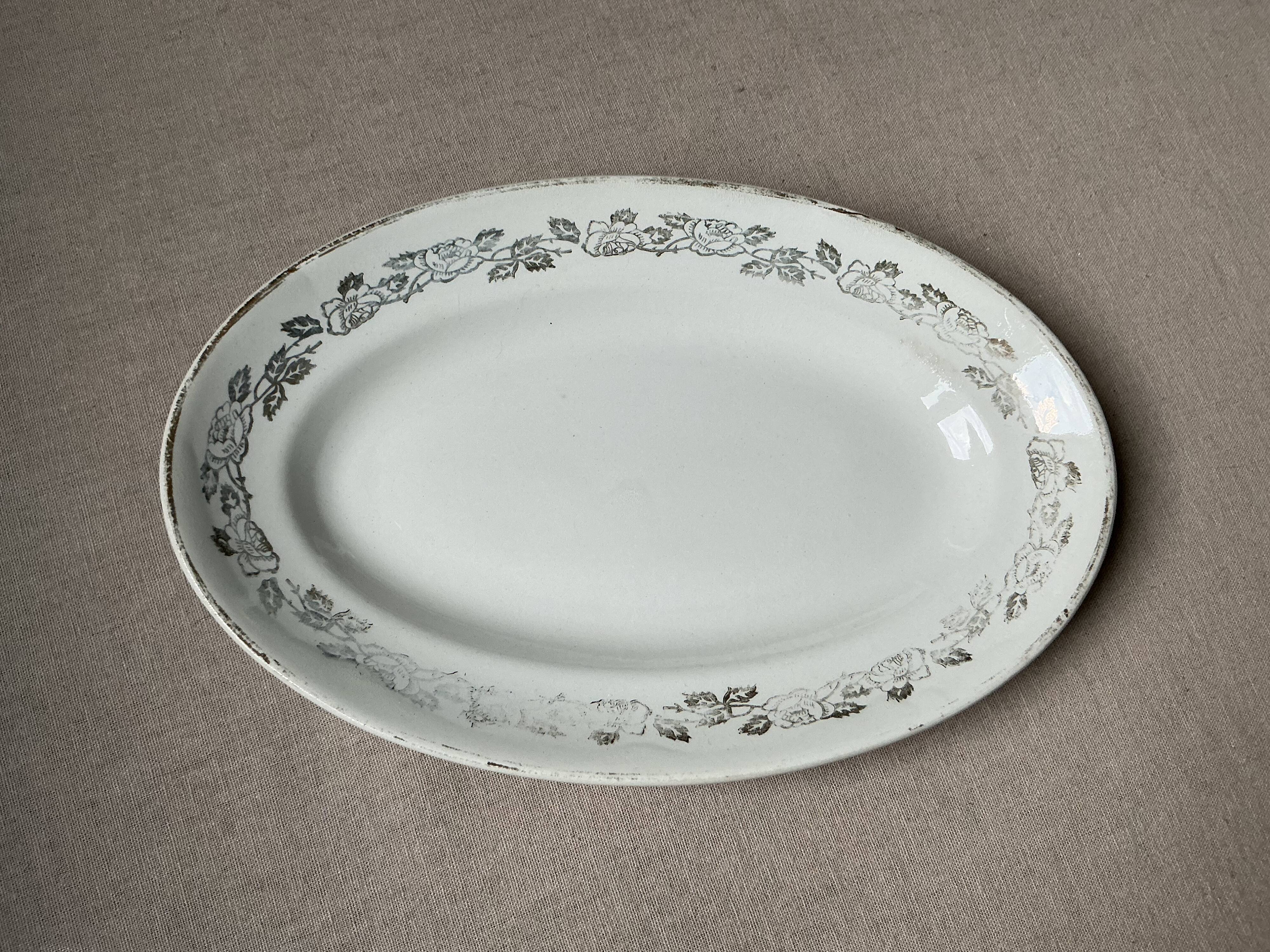 Antique oval plate Moulin des Loups Orchies – grey and gold floral decoration