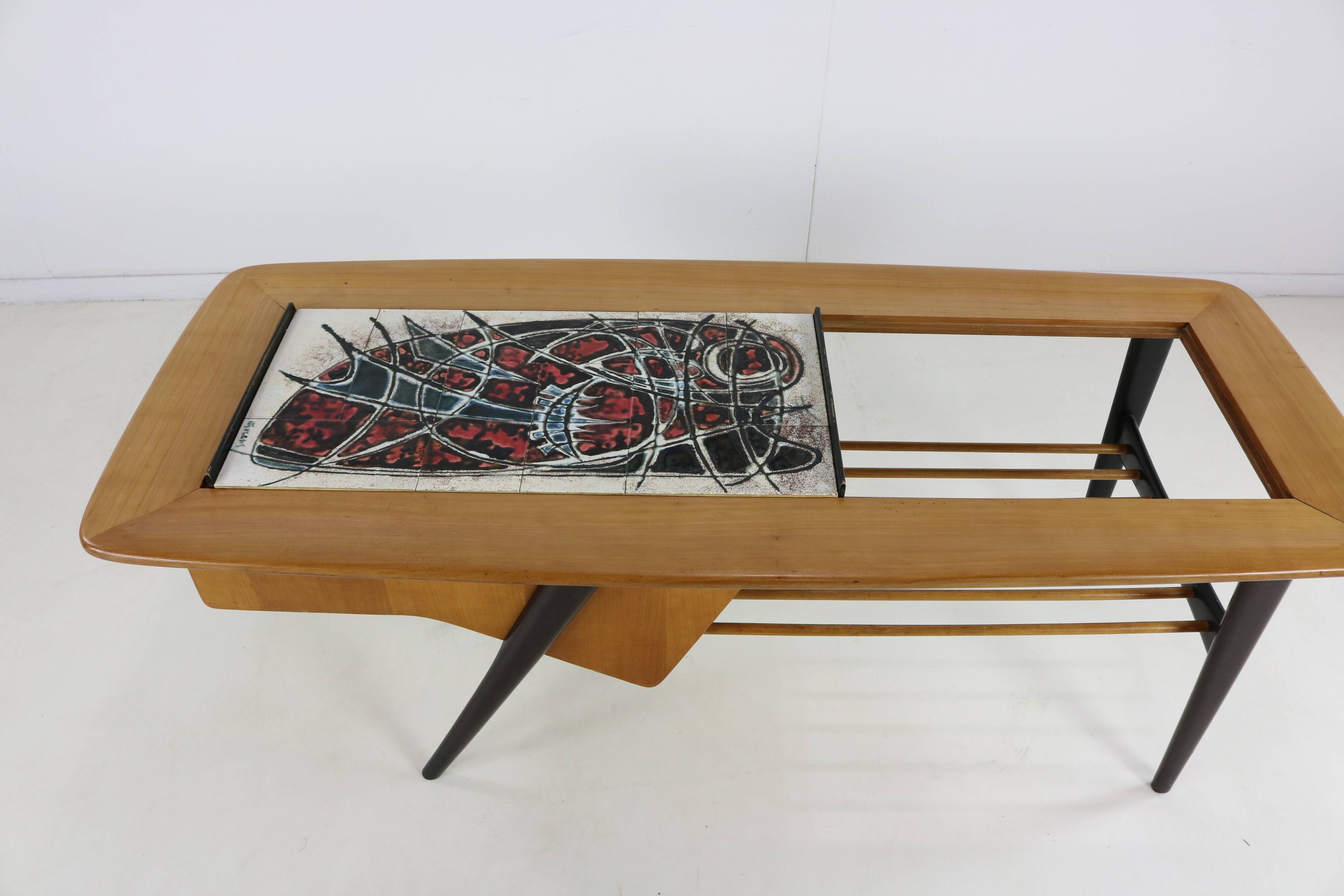 Iconic belgian design coffee table by Alfred Hendrickx