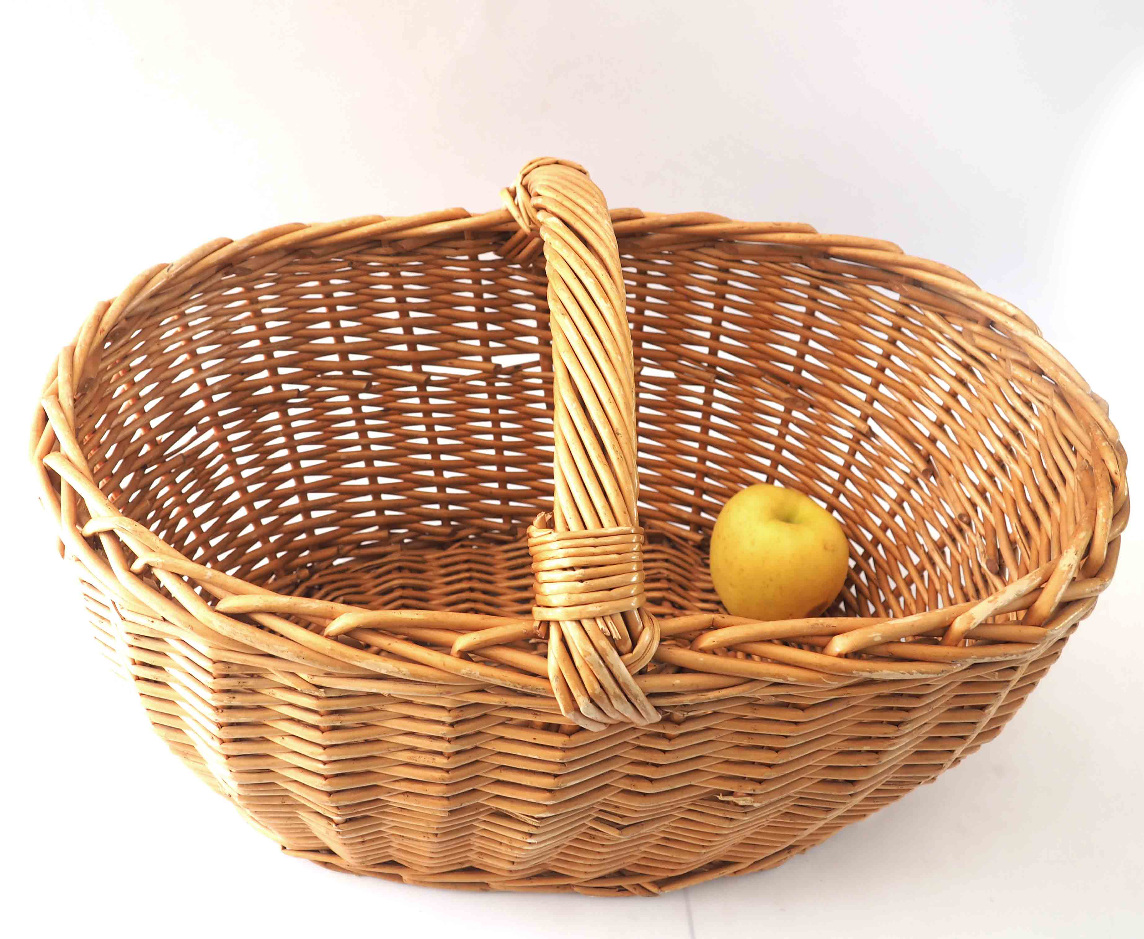 Rattan basket low handle