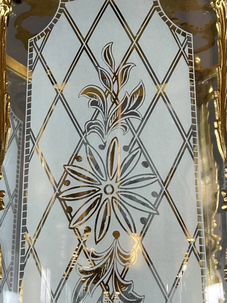 Louis XVI style lantern in gilded bronze and engraved glass, 20th century.