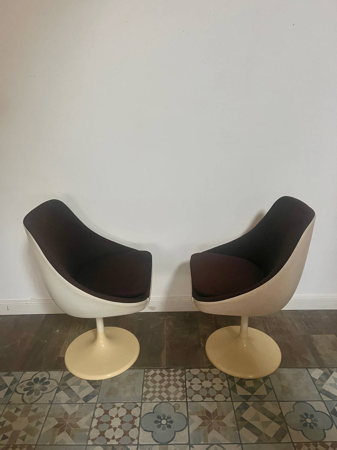 Pair of armchairs