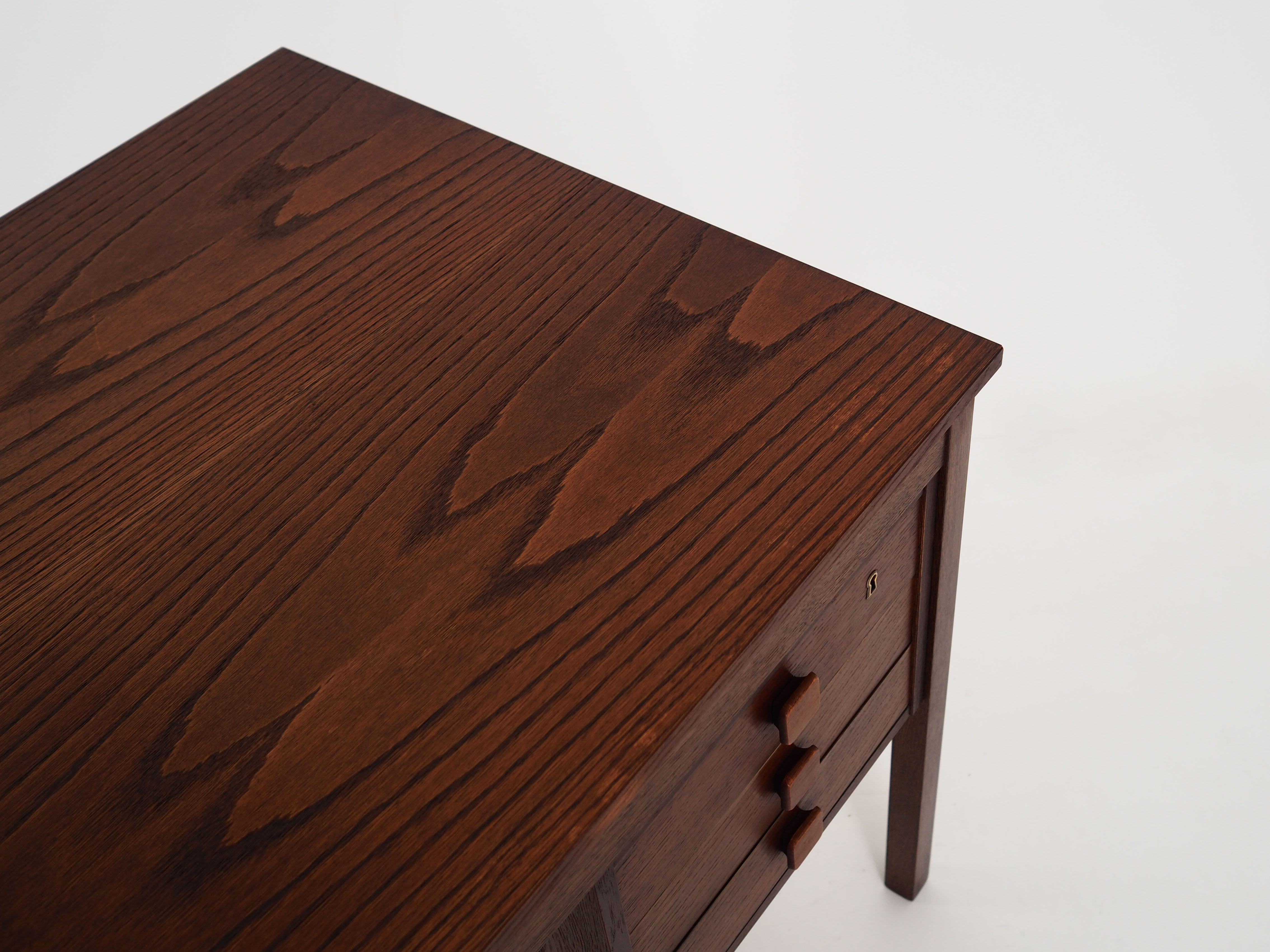 Oak wood desk by Domino Møbler Scandinavian design of the 1970s