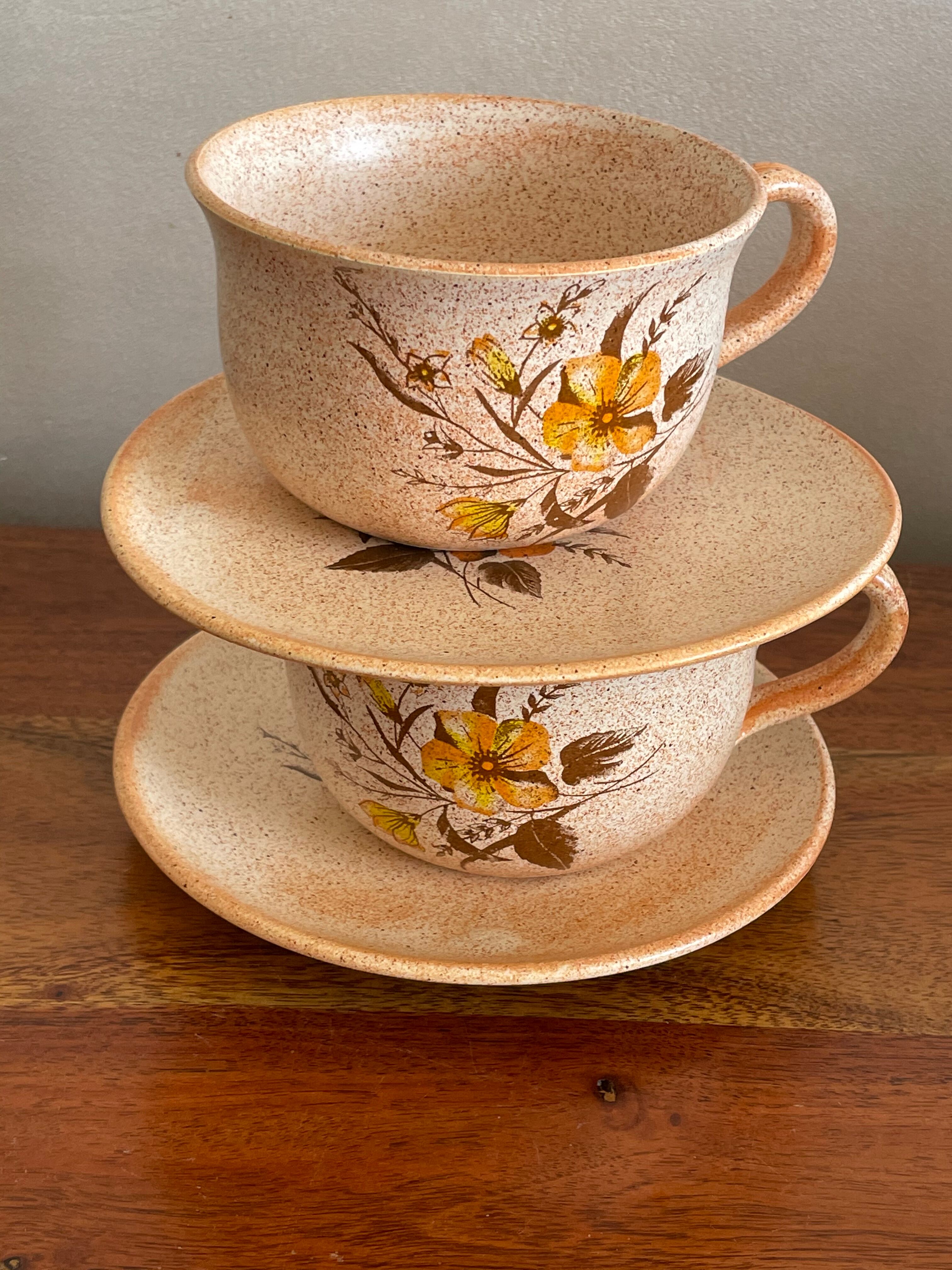 Duo cup and under orange flower cups