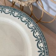 6 flat plates Terre de Fer Salins model Garlands L.XVI