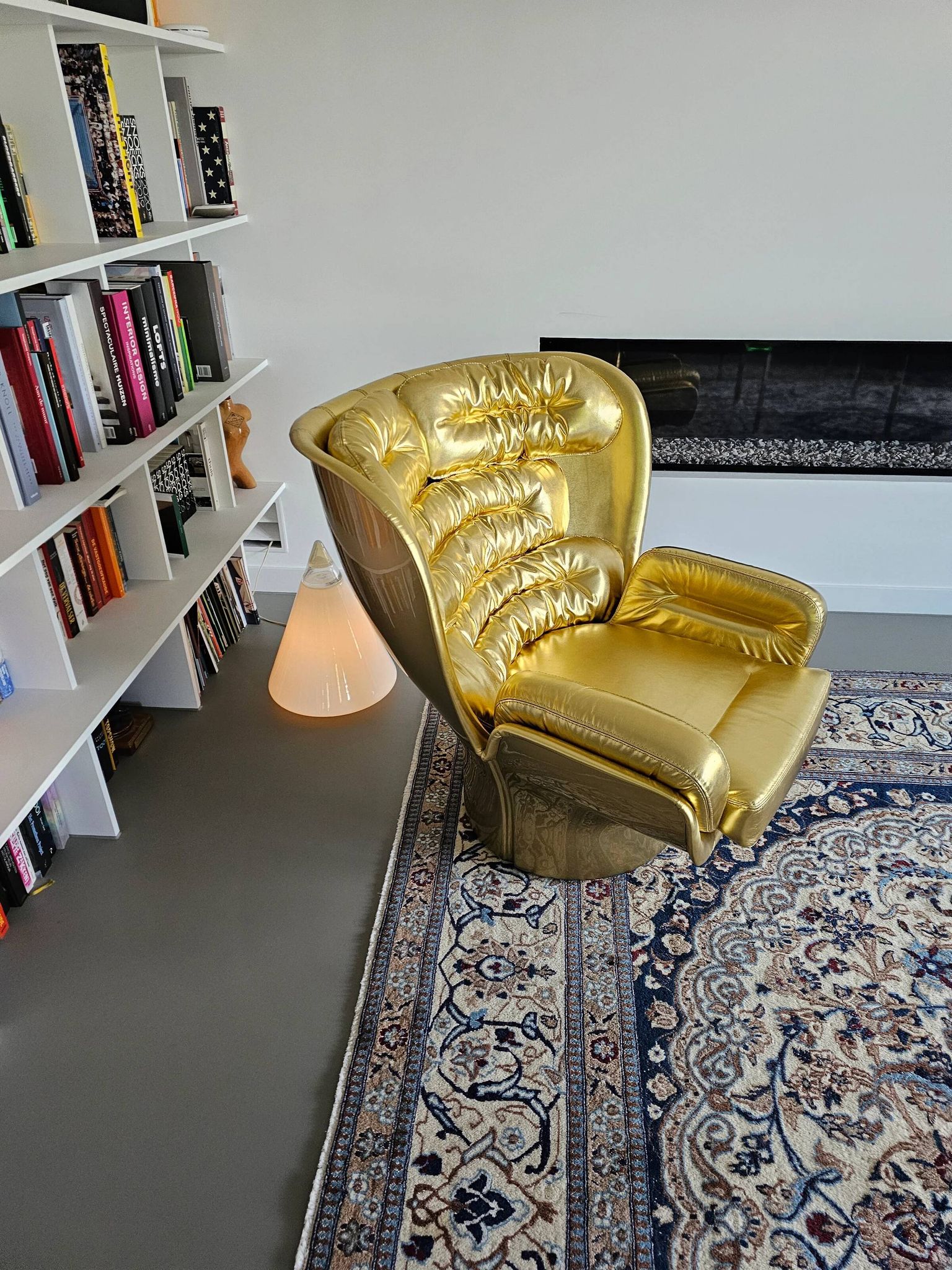 Golden limited edition Elda chair by Joe Colombo for Longhi Italy no. 19/20