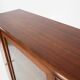 Buffet haut en noyer, design danois, années 1960, production : Danemark
