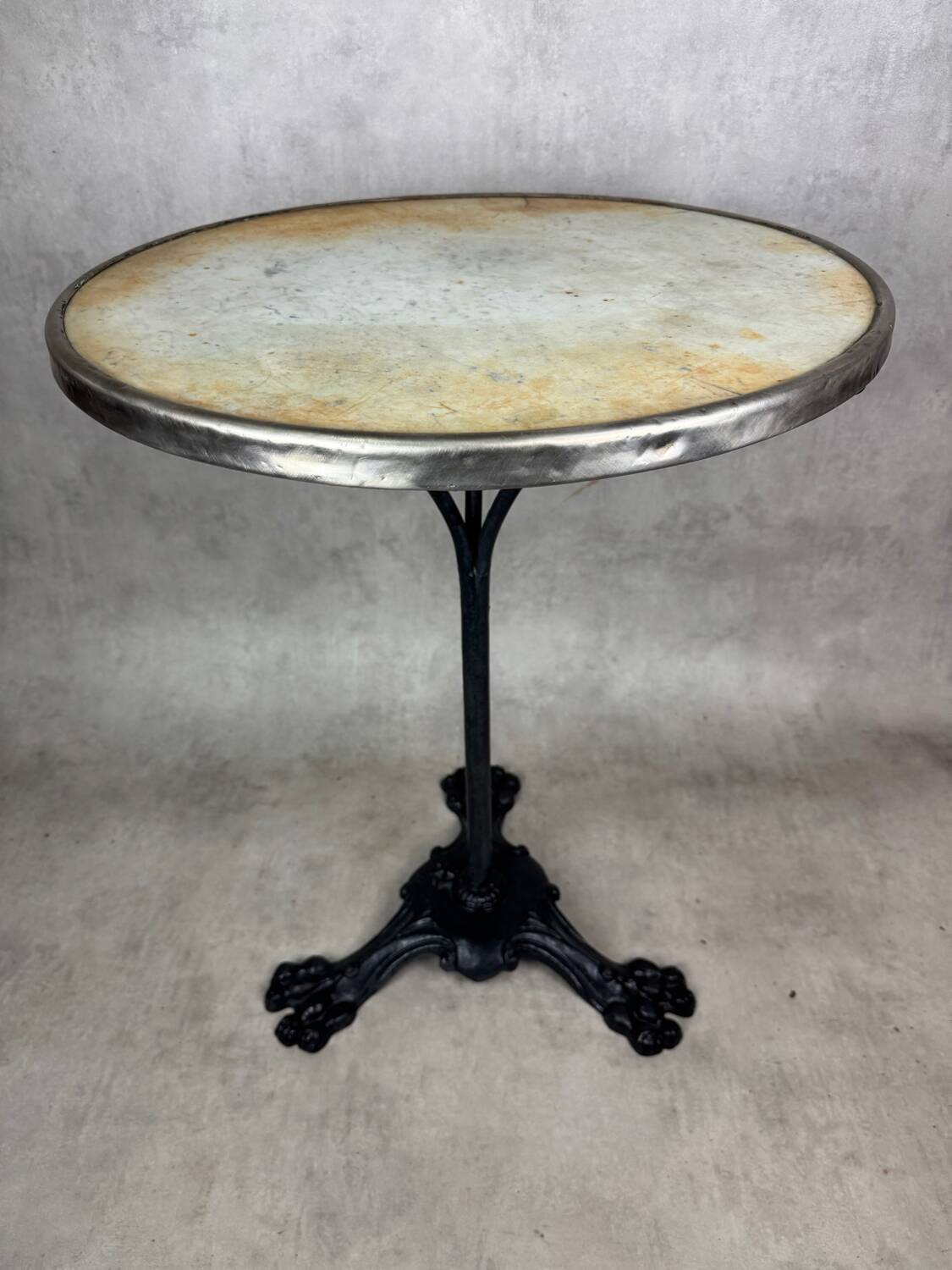 Healing bistro marble and cast iron 19th century