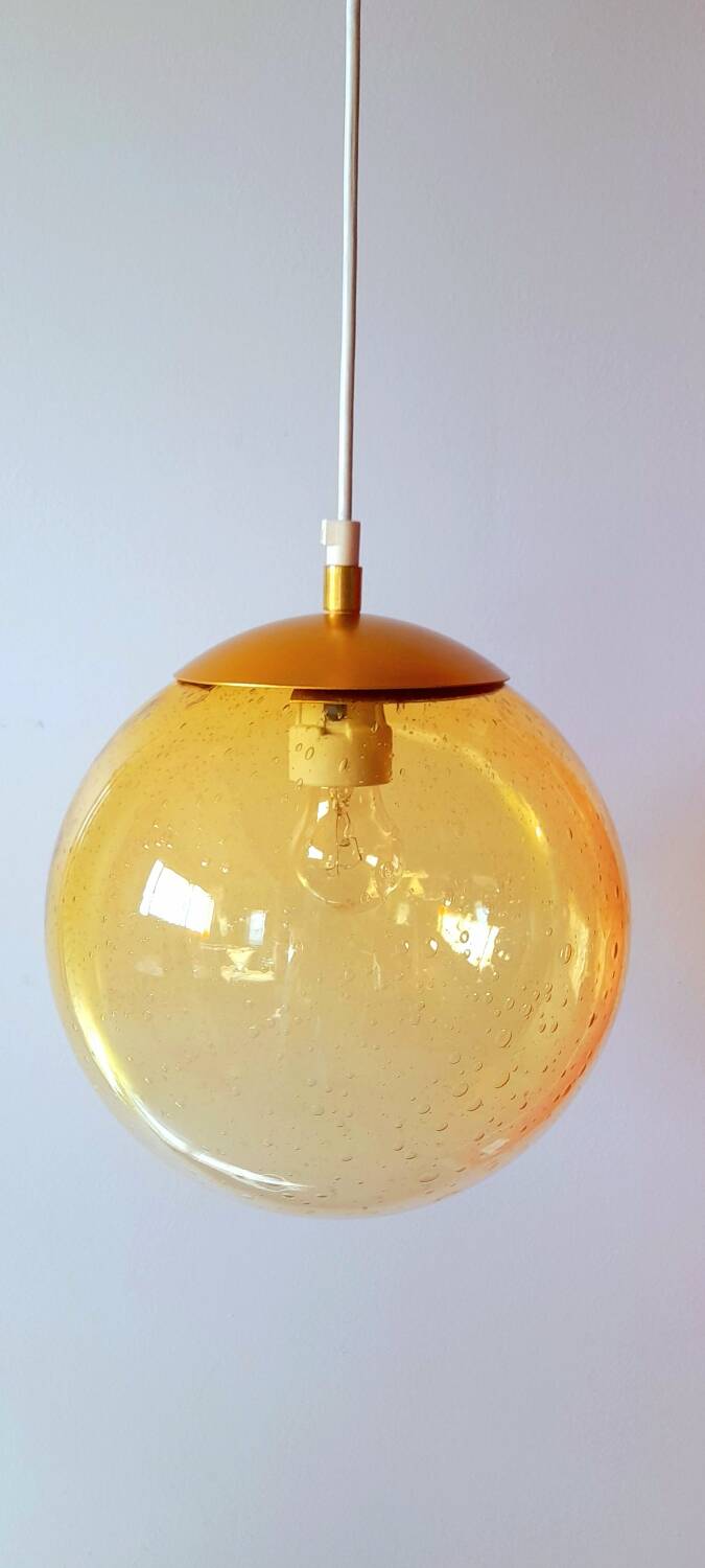 Amber bubbles glass pendant light
