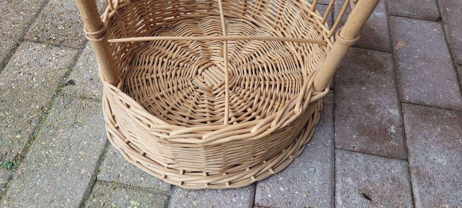 Vintage rattan bar trolley