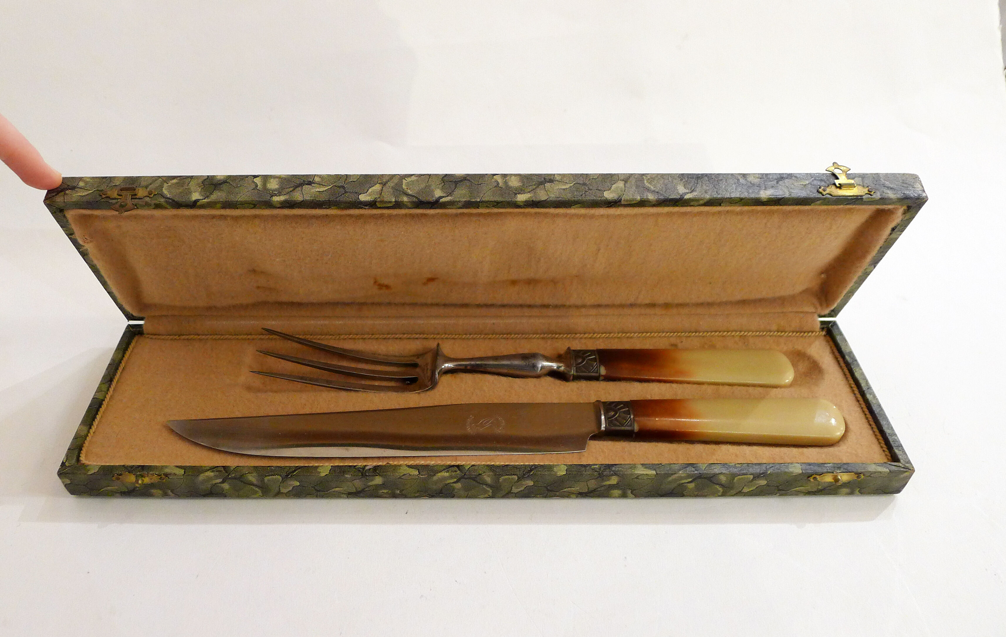 Art Deco leg covered box