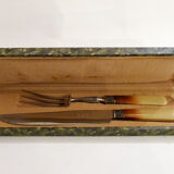 Art Deco leg covered box