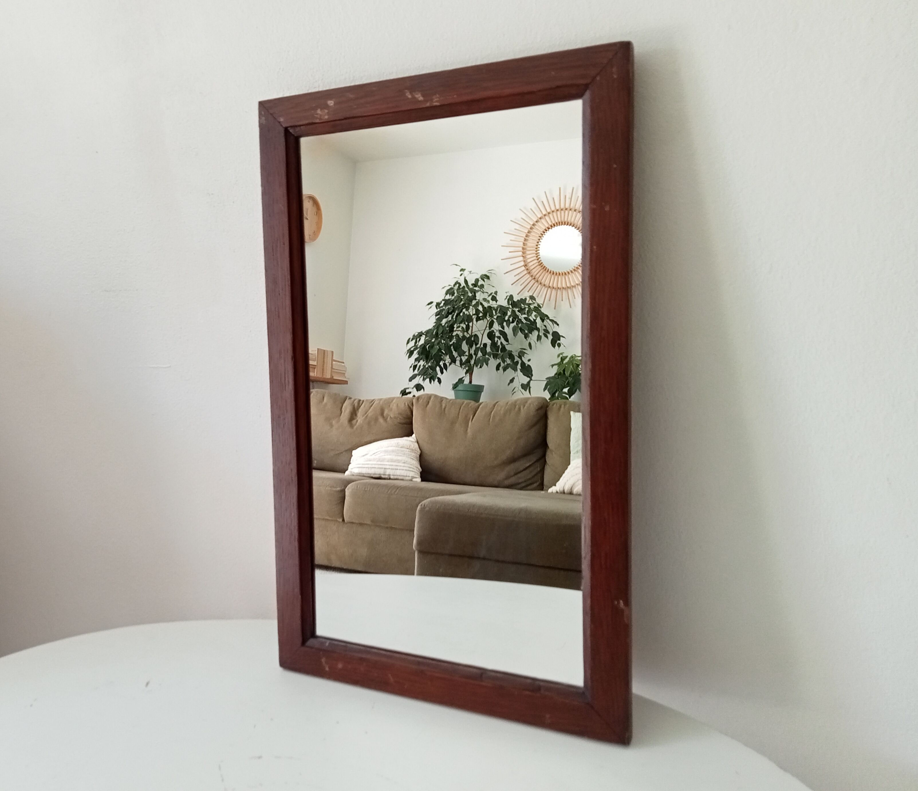 Vintage rectangular mirror in solid wood