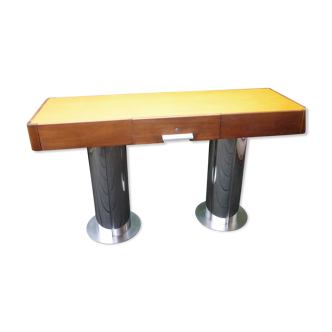 Console-Present-Exhibition Furniture