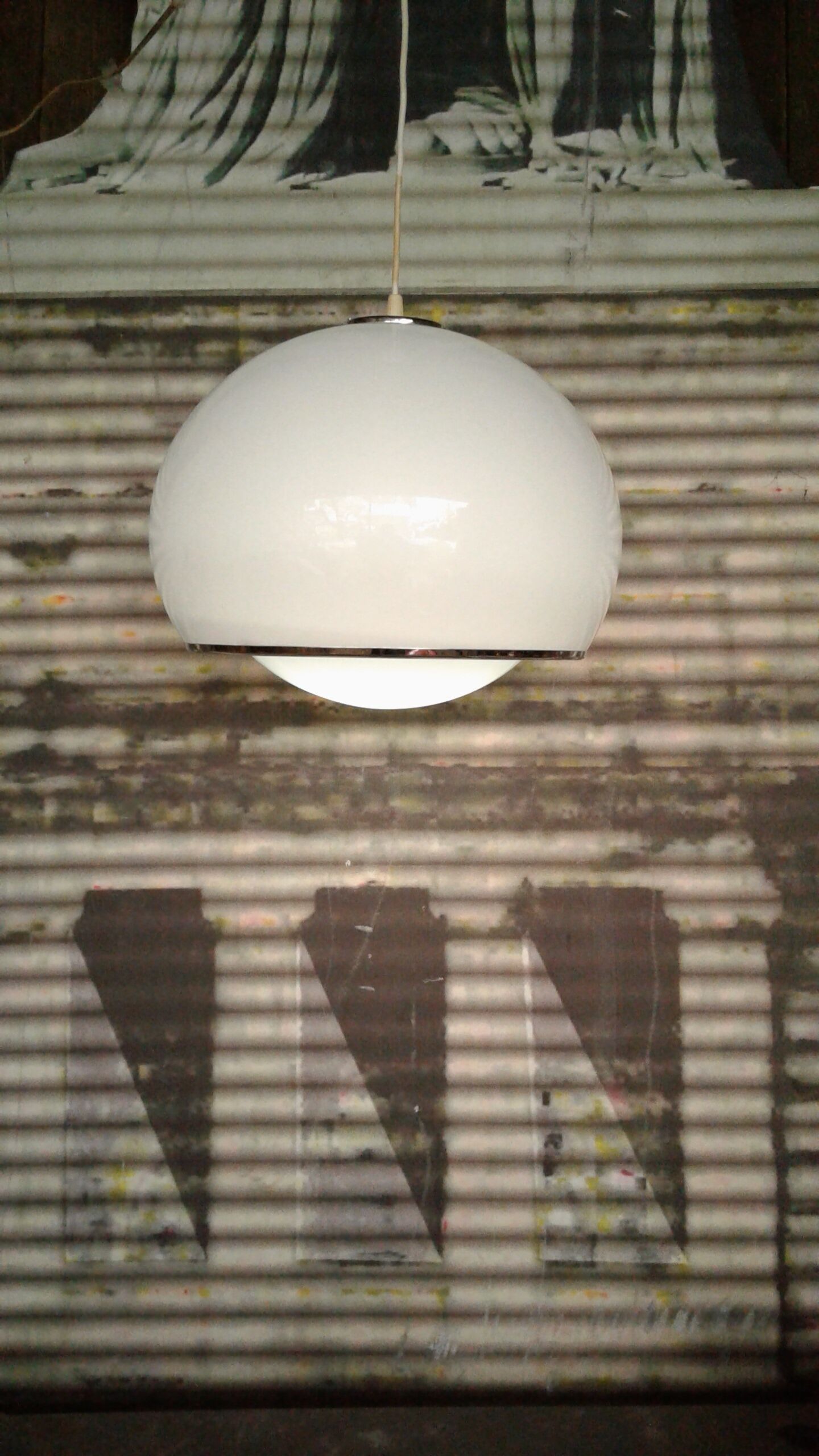 Suspension vintage circa 1970 Harvey Guzzini