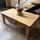 Table basse bois massif avec tiroir