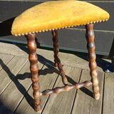 Tripod stool