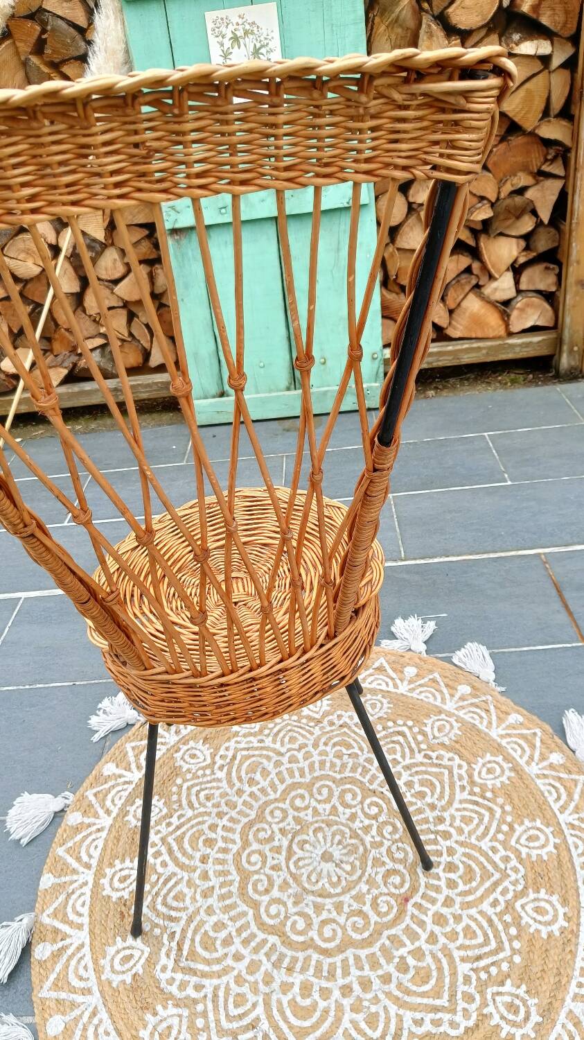Chaise en rotin et métal