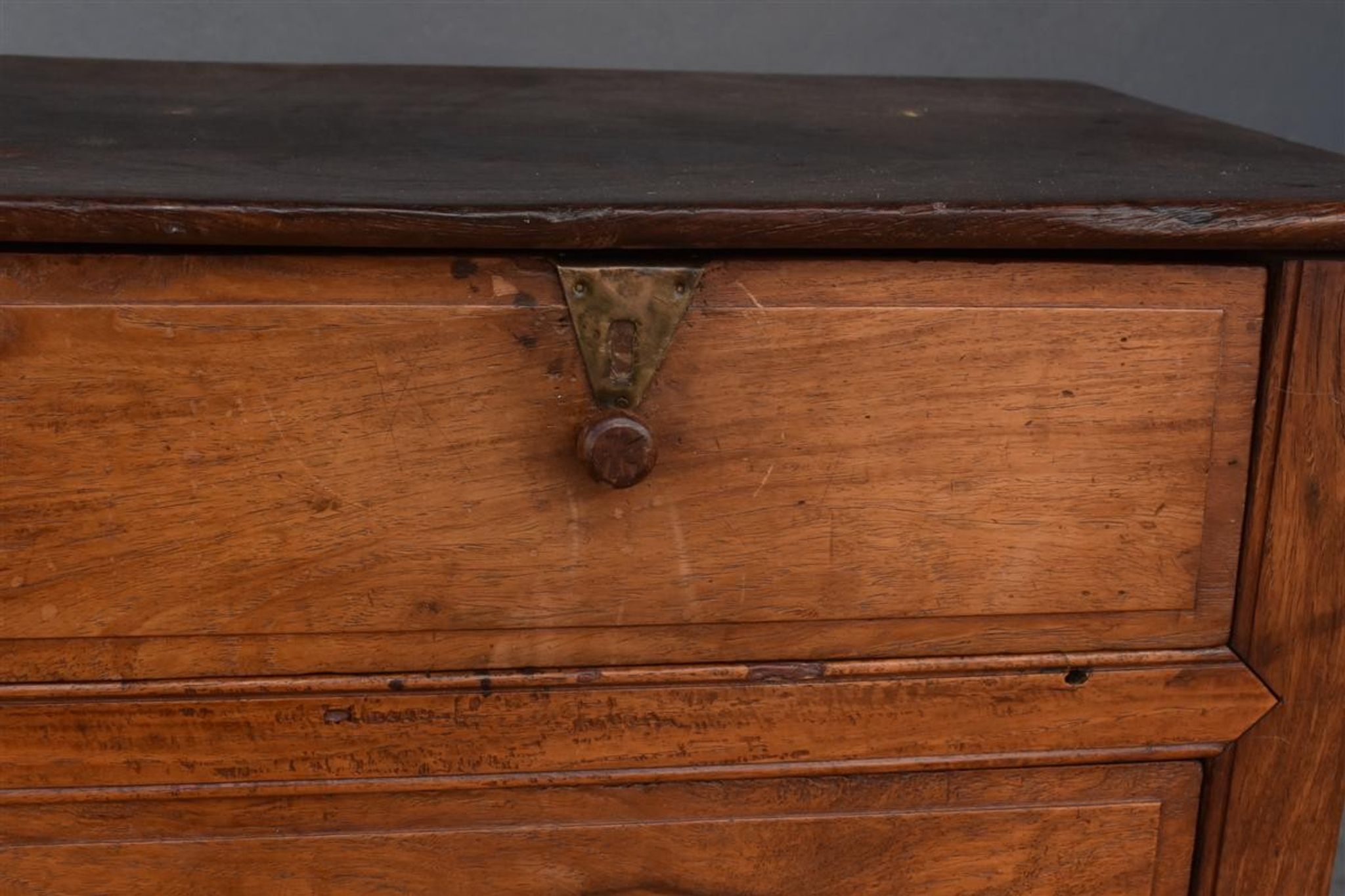Early nineteenth rosewood Dresser