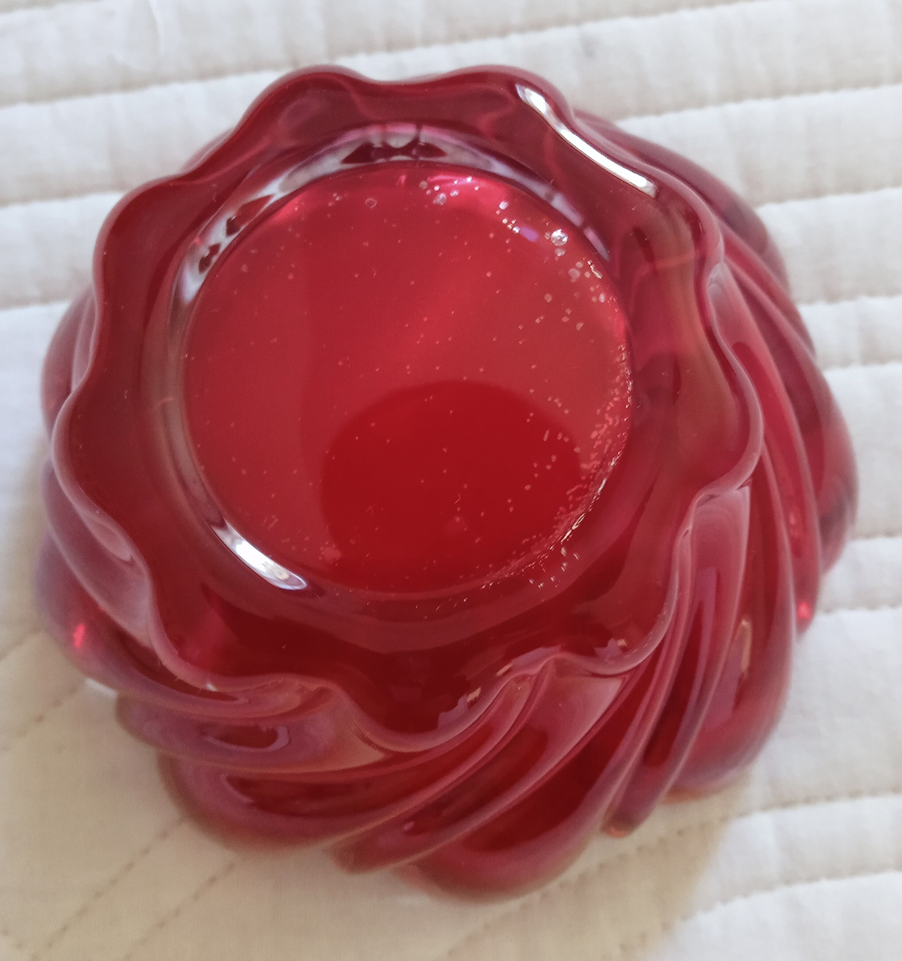 Vintage red blown glass ashtray empty pocket