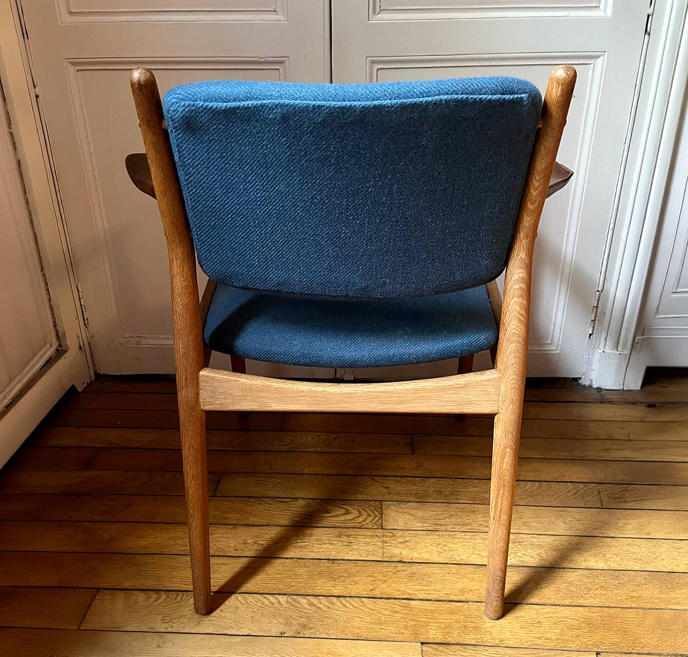 Fauteuil scandinave George Tanier