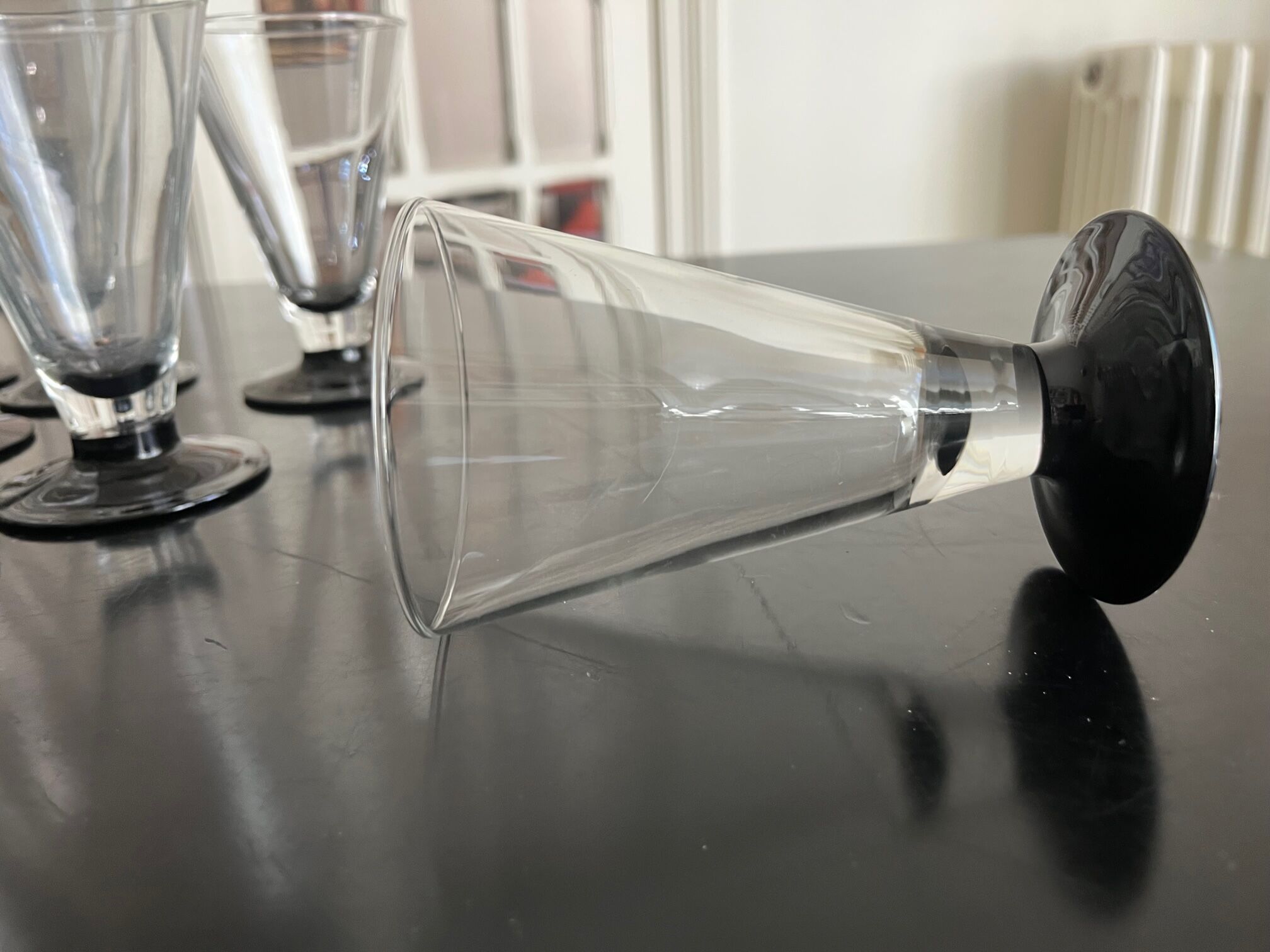 10 Art Deco style glasses