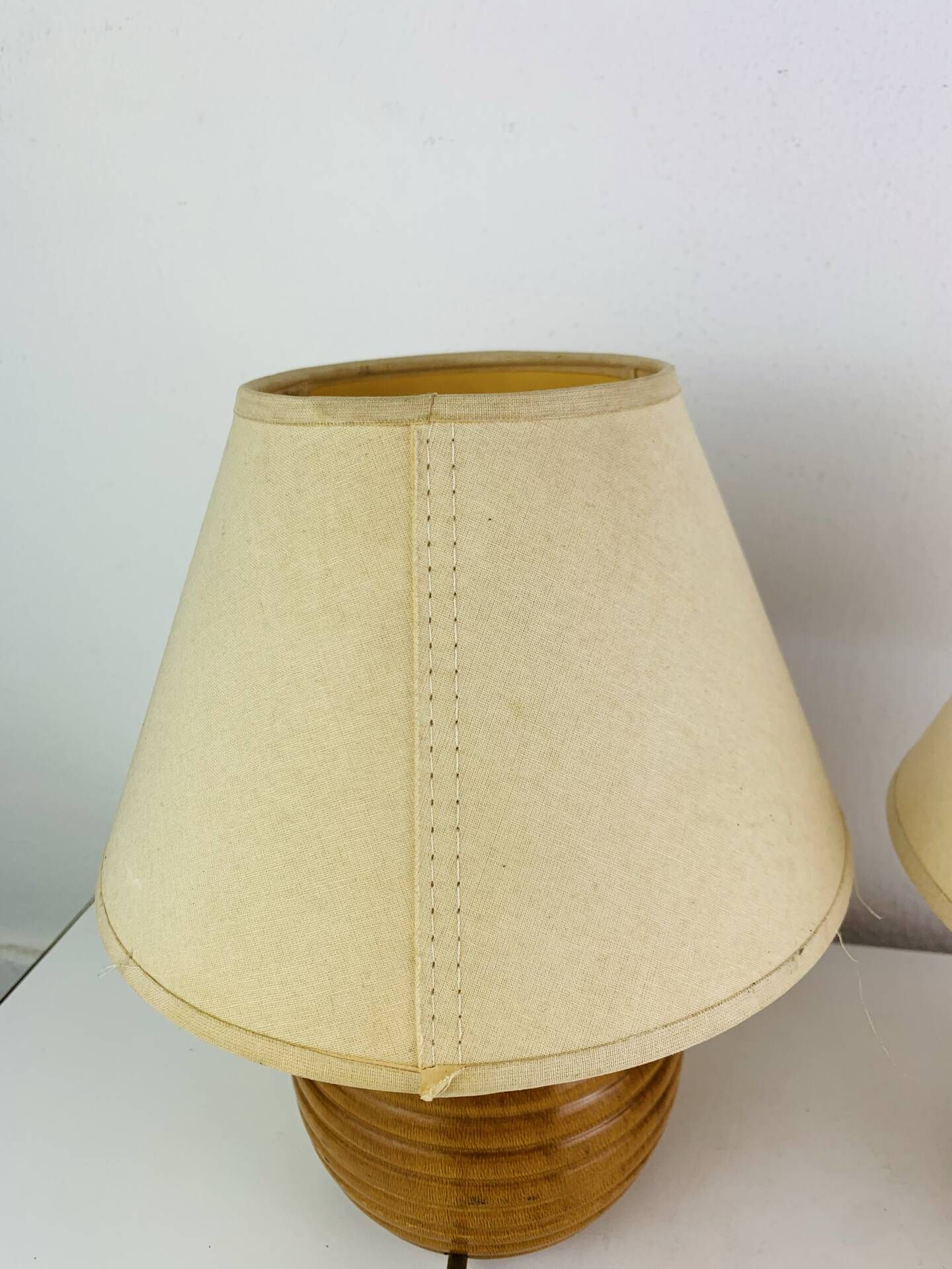 Paire de lampes boules en bois, années 80