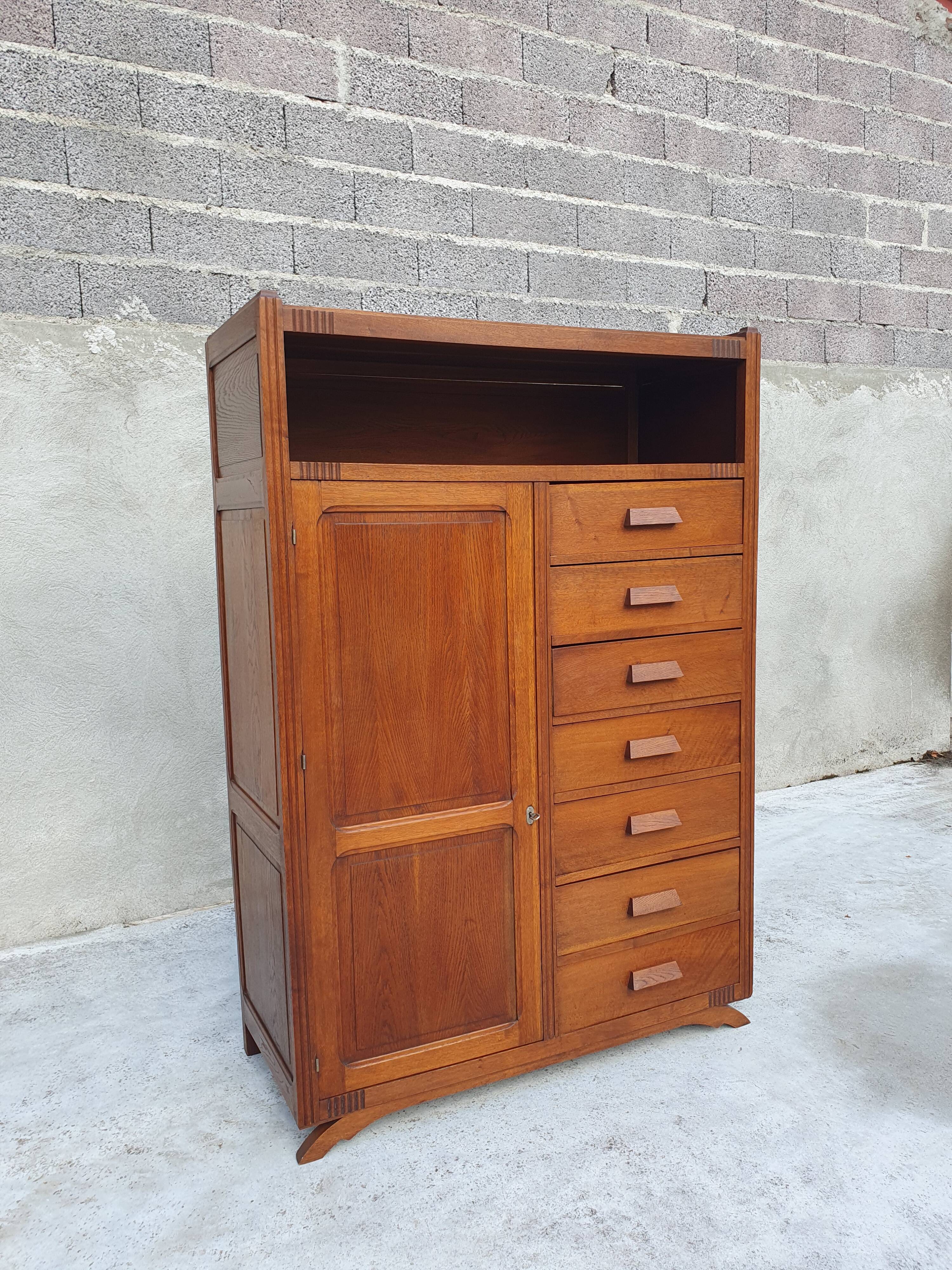 Armoire