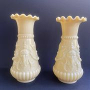 Pair of vintage Vierzon beige opaline vases
