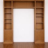 Custom U-shaped wall library – Solid wood and oak