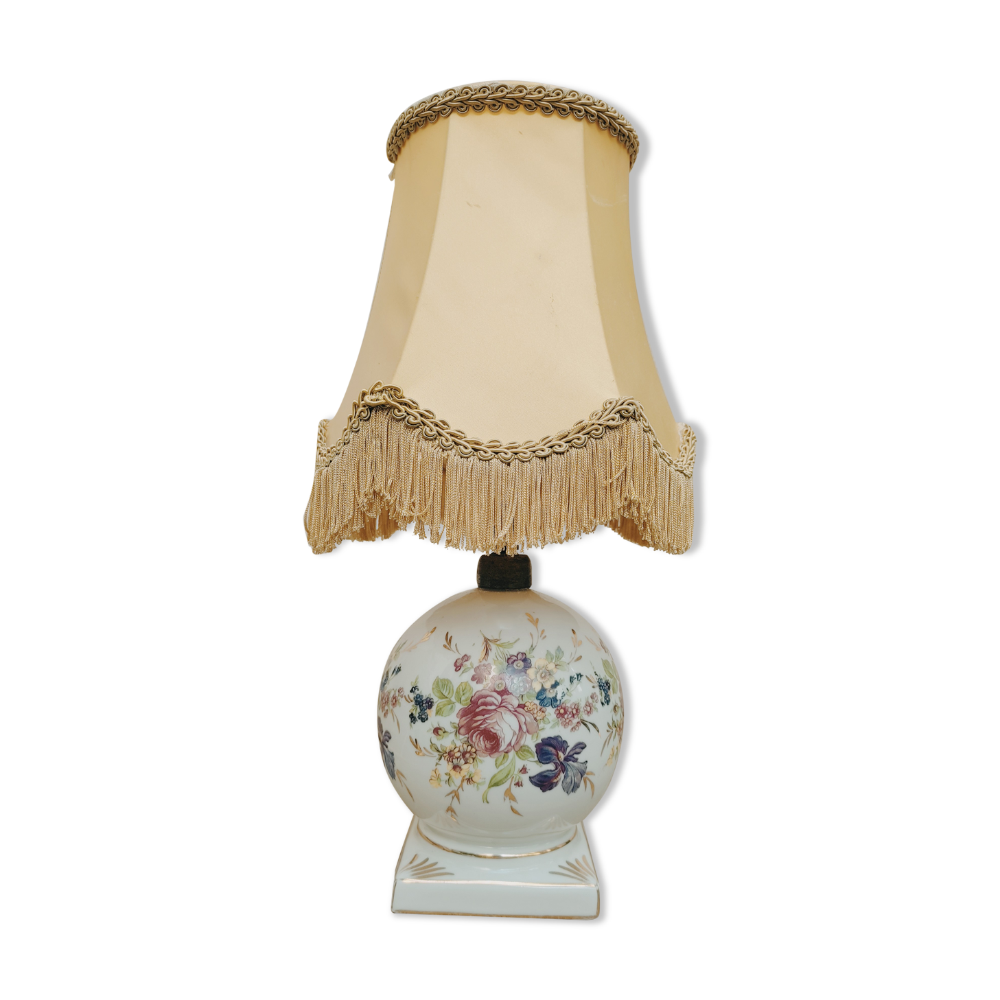 Porcelain ball lamp