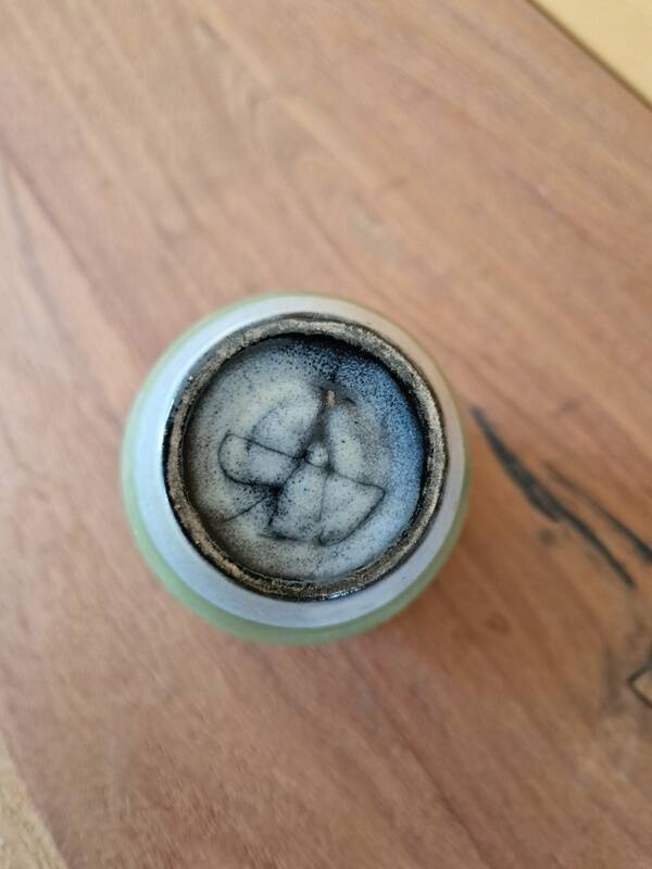 Robert Deblander (1924-2010) - Small free-form ceramic vase