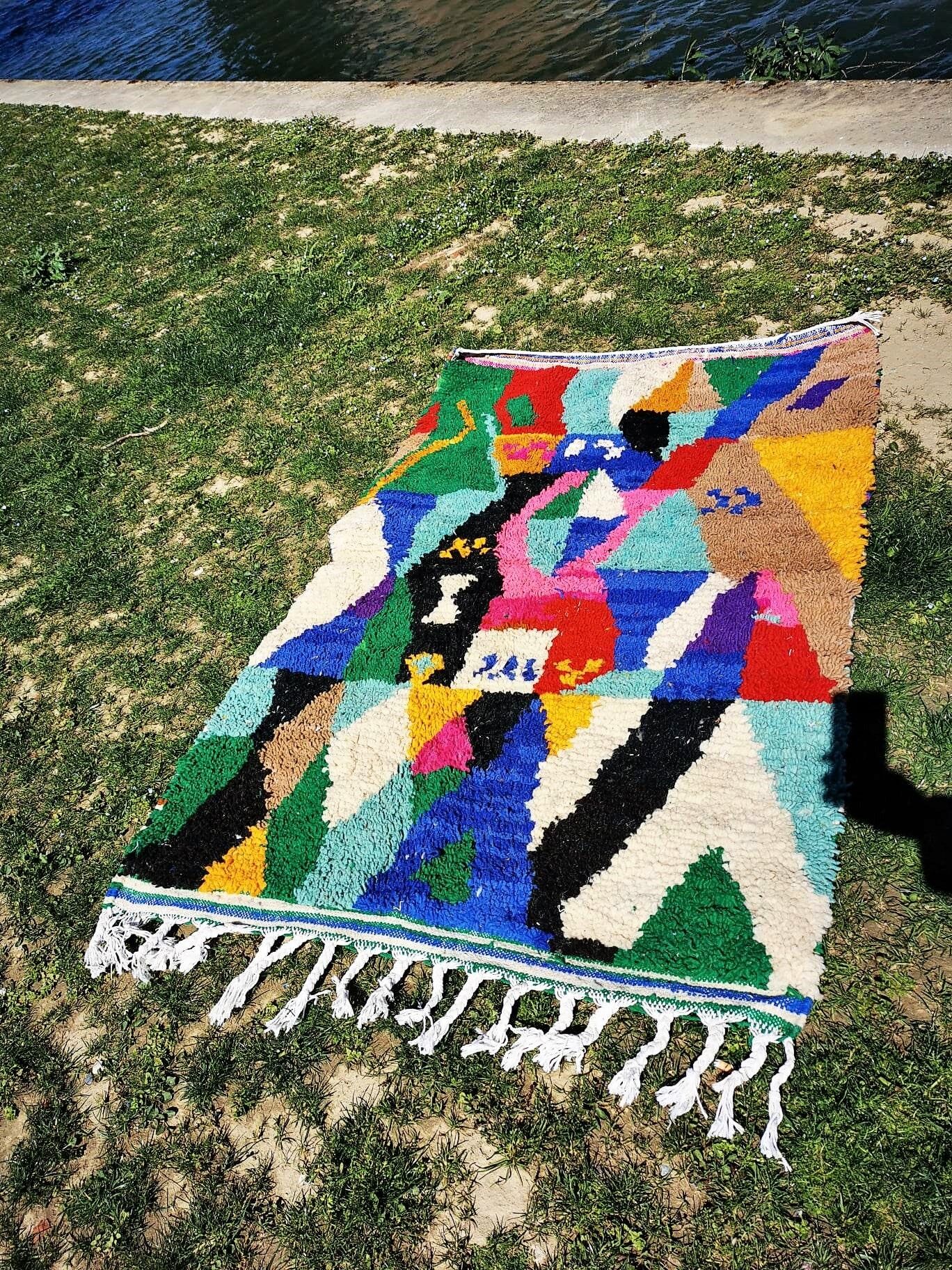 Berber rug Boujad abstract contemporary 1m60 on 1m05