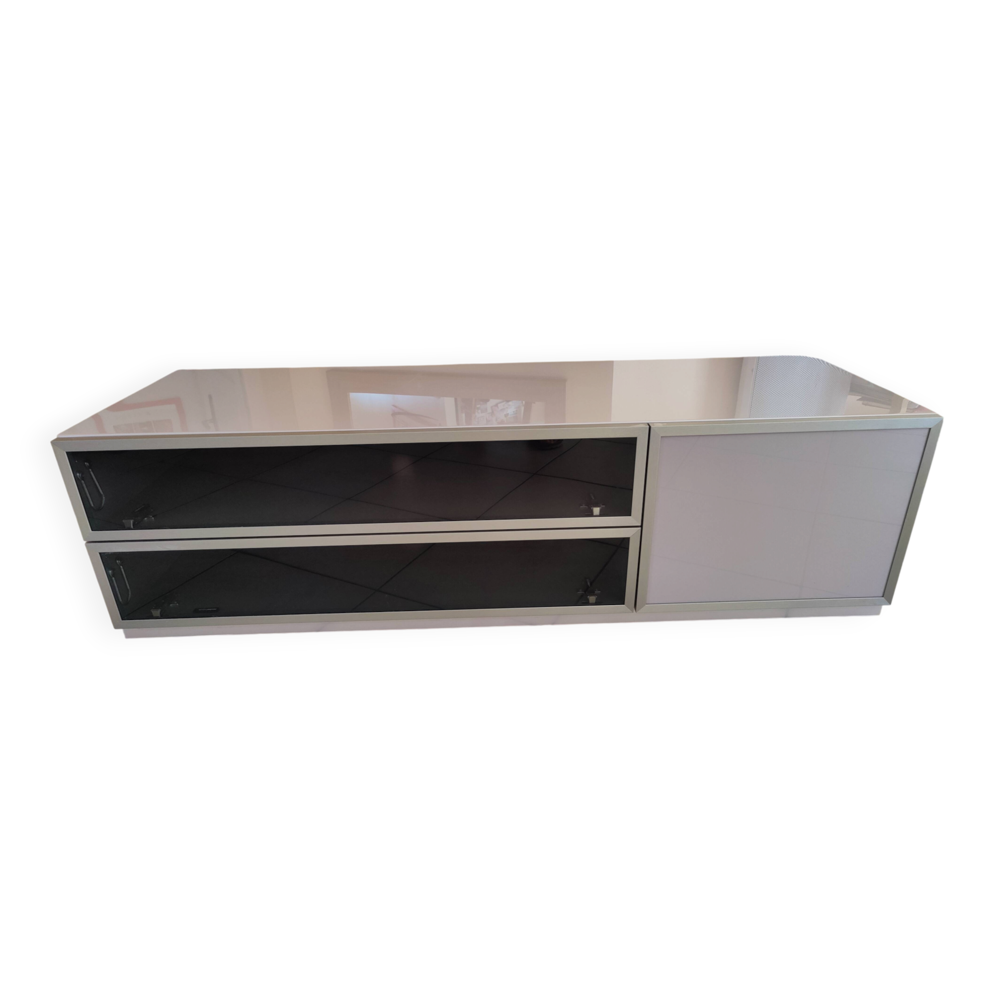 TV cabinet