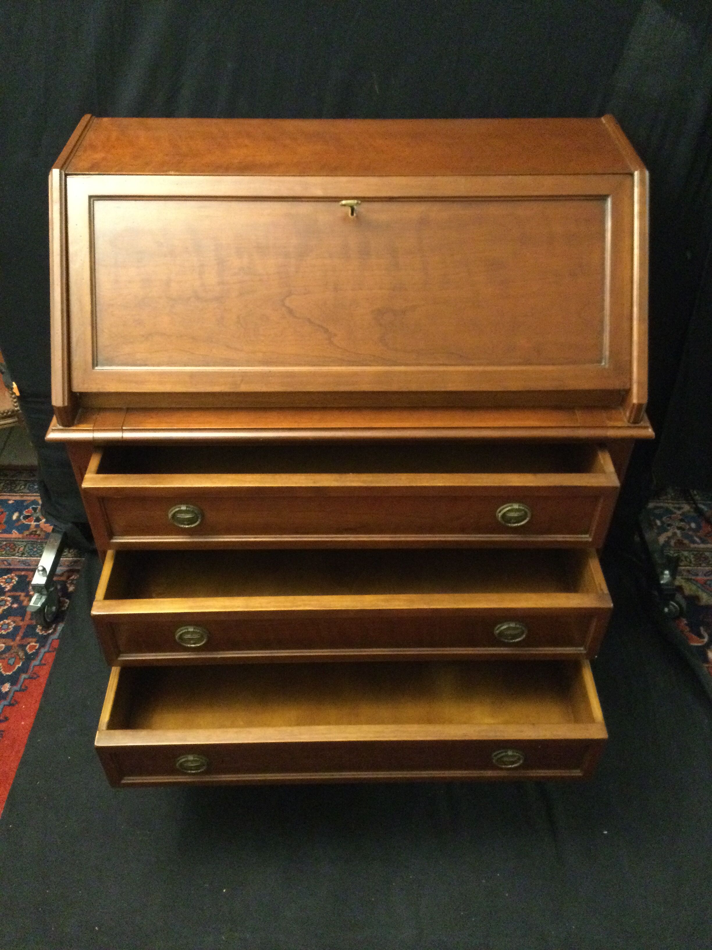 Writing desk in cherry