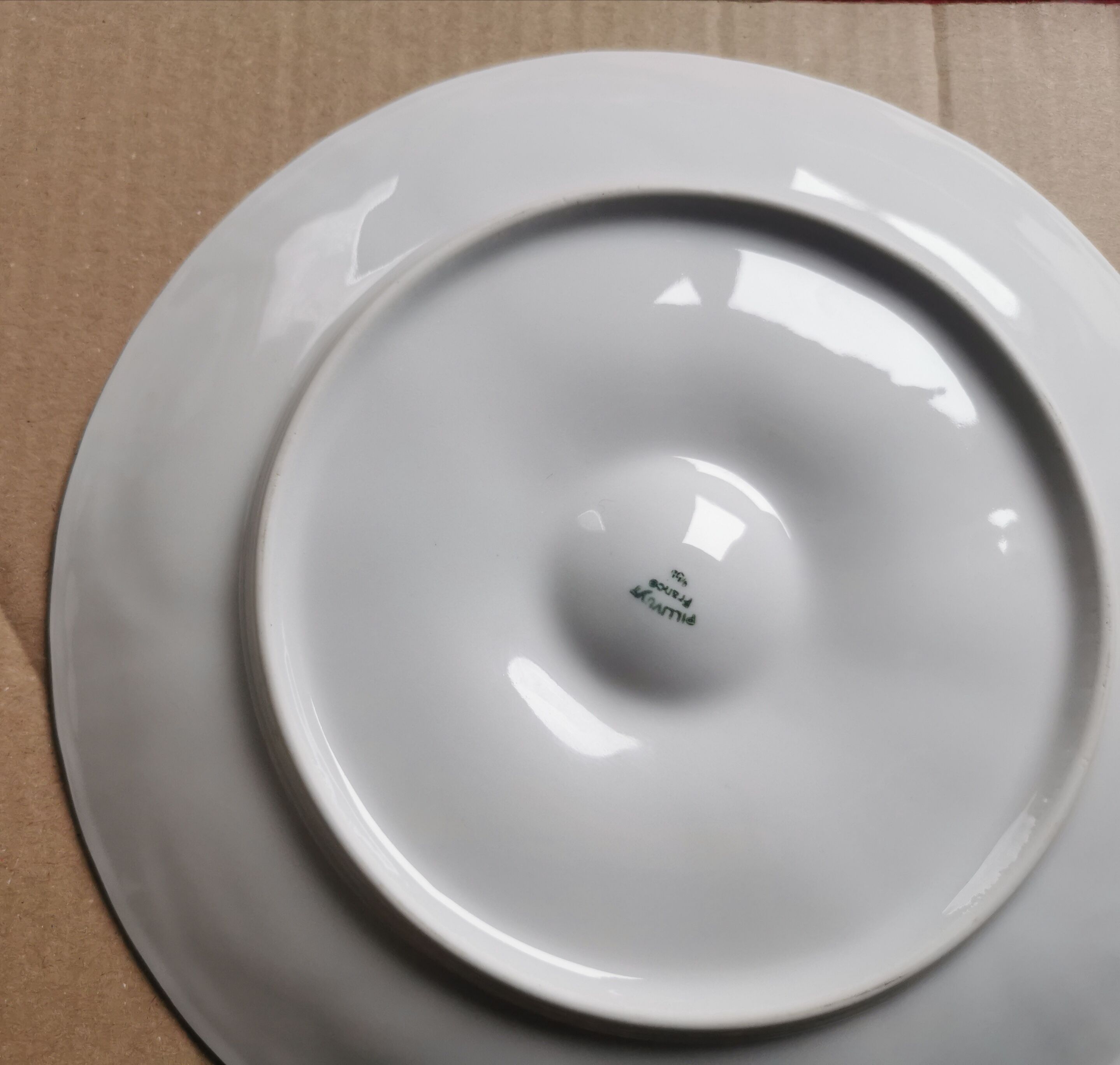 Ensemble de 6 assiettes Pillivuyt porcelaine blanche