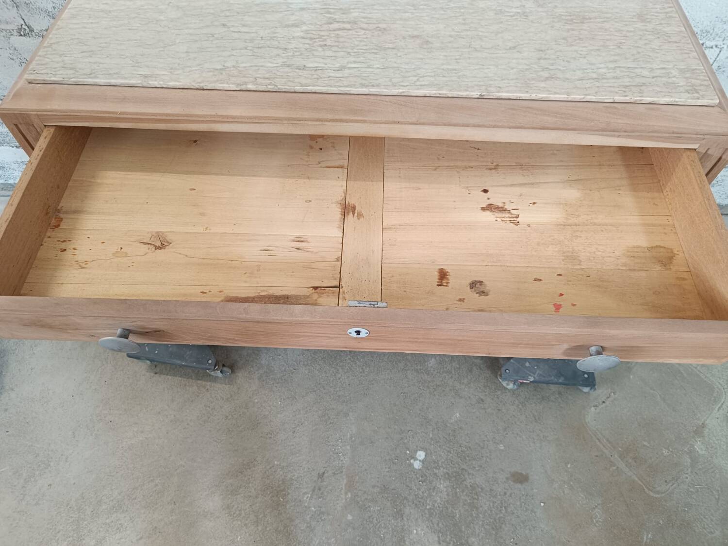 Raw art deco chest of drawers in walnut