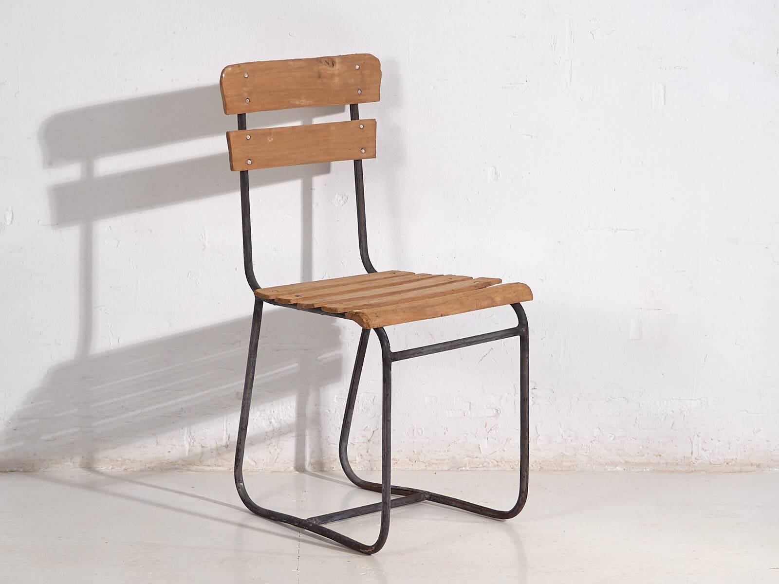 Chaises d’extérieur anciennes (vers 1920). Ensemble de 2 pièces #1