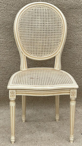 Canned chair