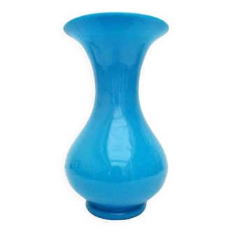 Vase en opaline soufflée