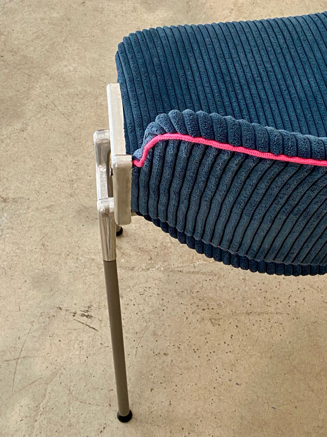 LSC 106 chair by G. Piretti