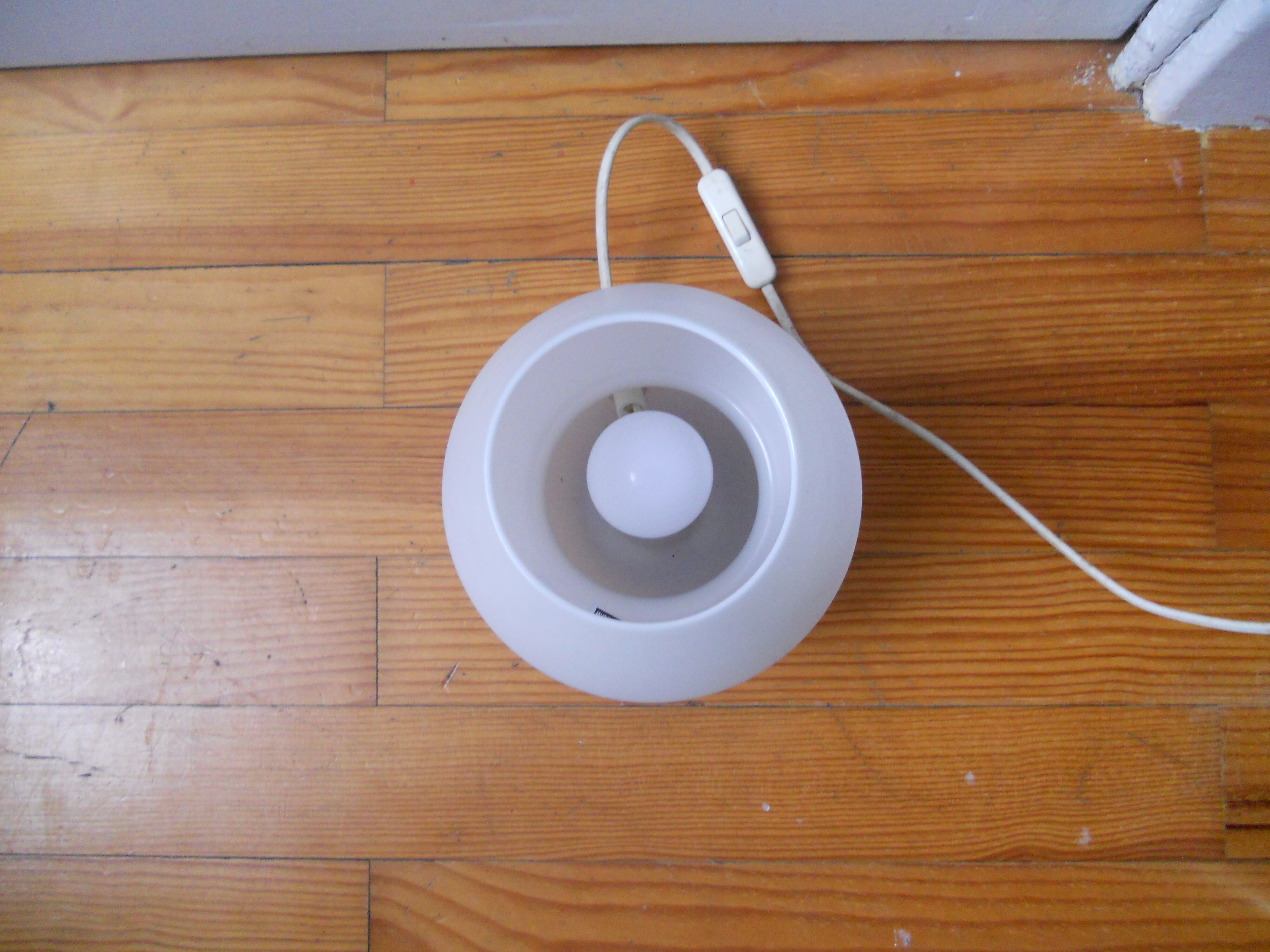 80s glass mushroom lamp