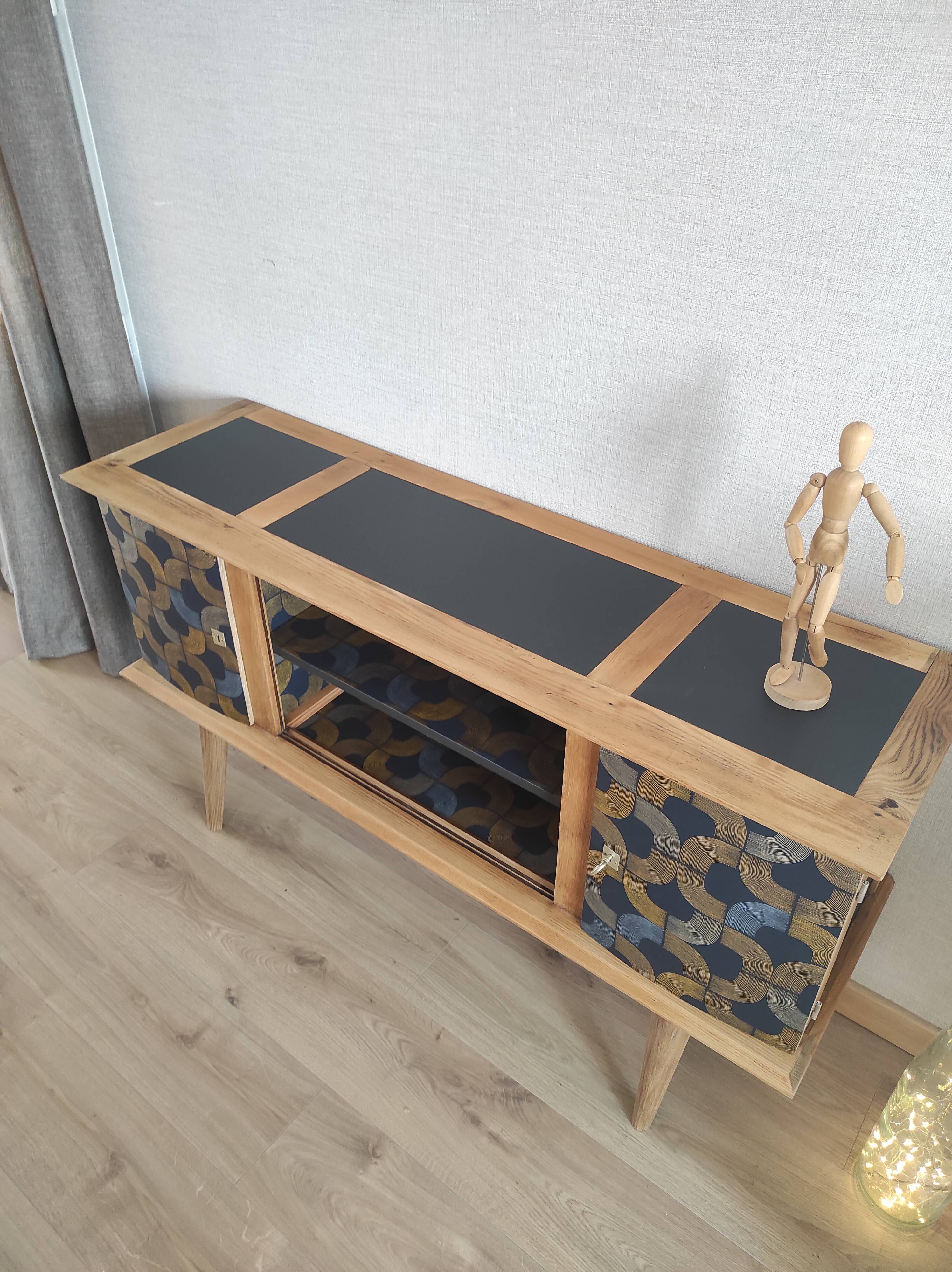 Vintage TV stand