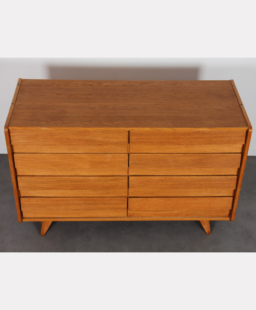Commode modèle U-453 à 8 tiroirs par Jiri Jiroutek, 1960