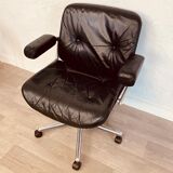 Giroflex office chair