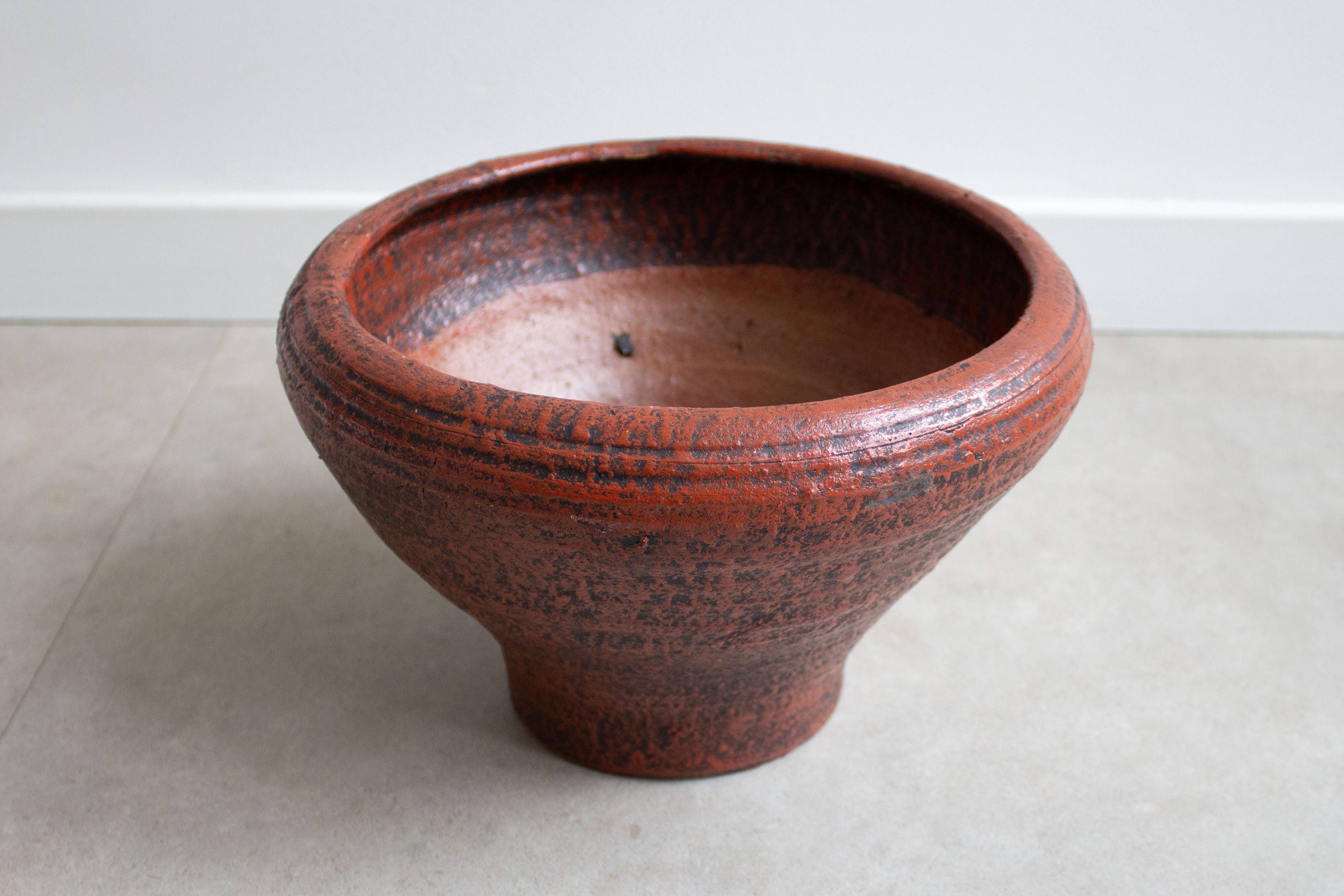 Large vintage K.D. ceramic planter / fruitbowl