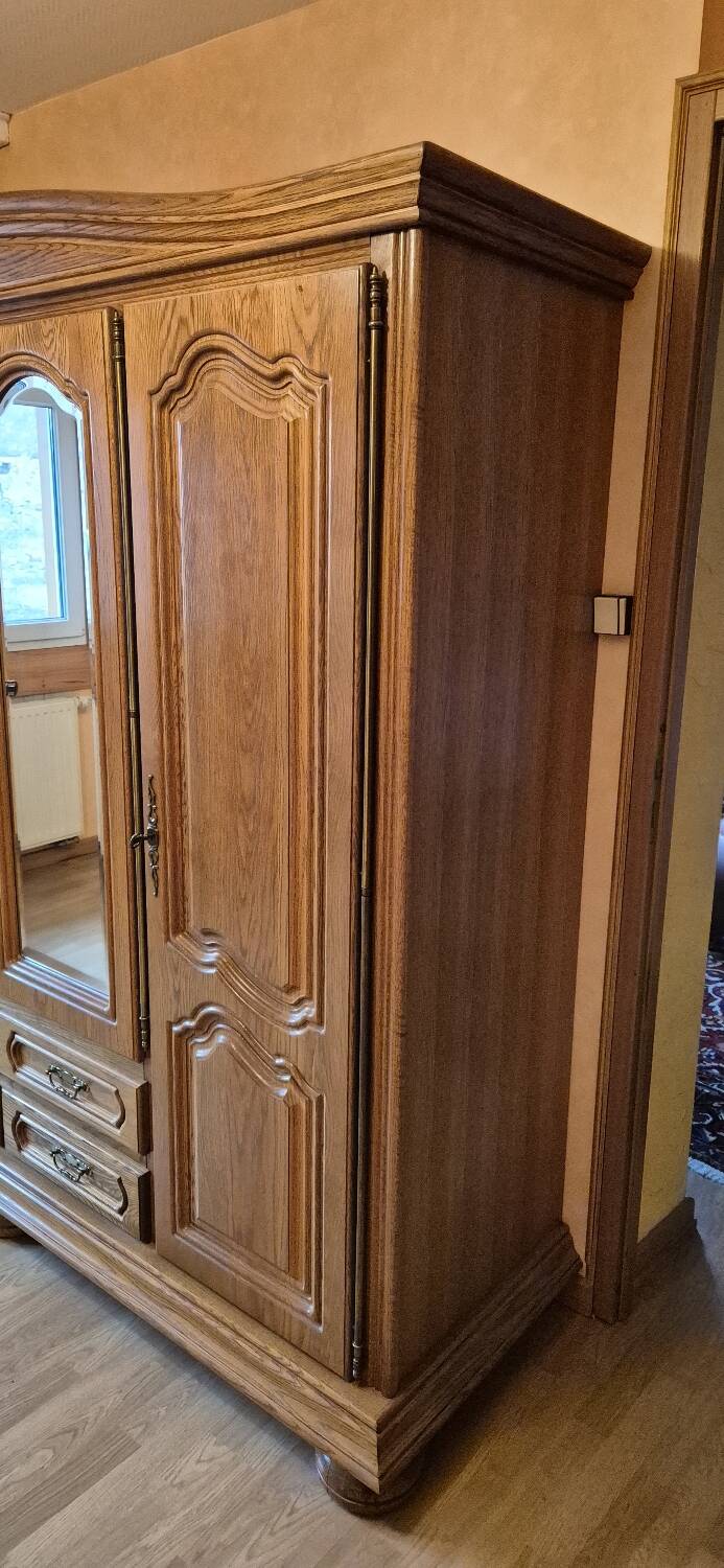 4-door wardrobe