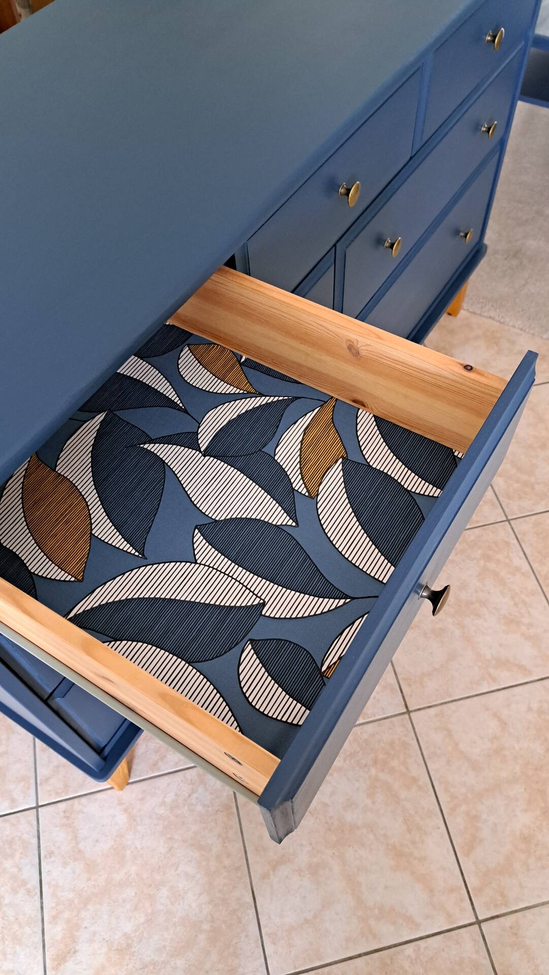Large chest of drawers blue ganne