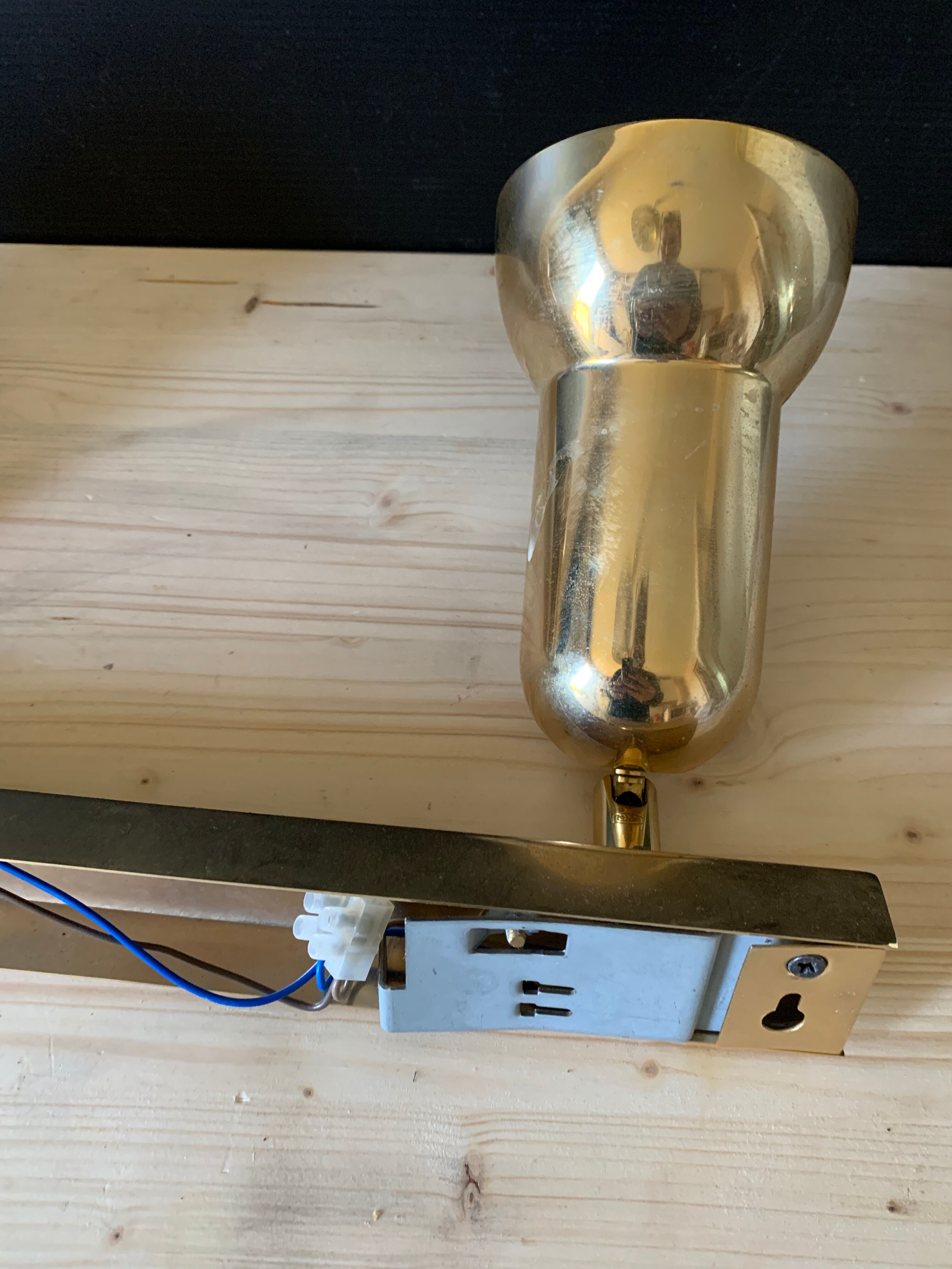 Wall lamp golden spots