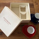 Coffee cups/saucers